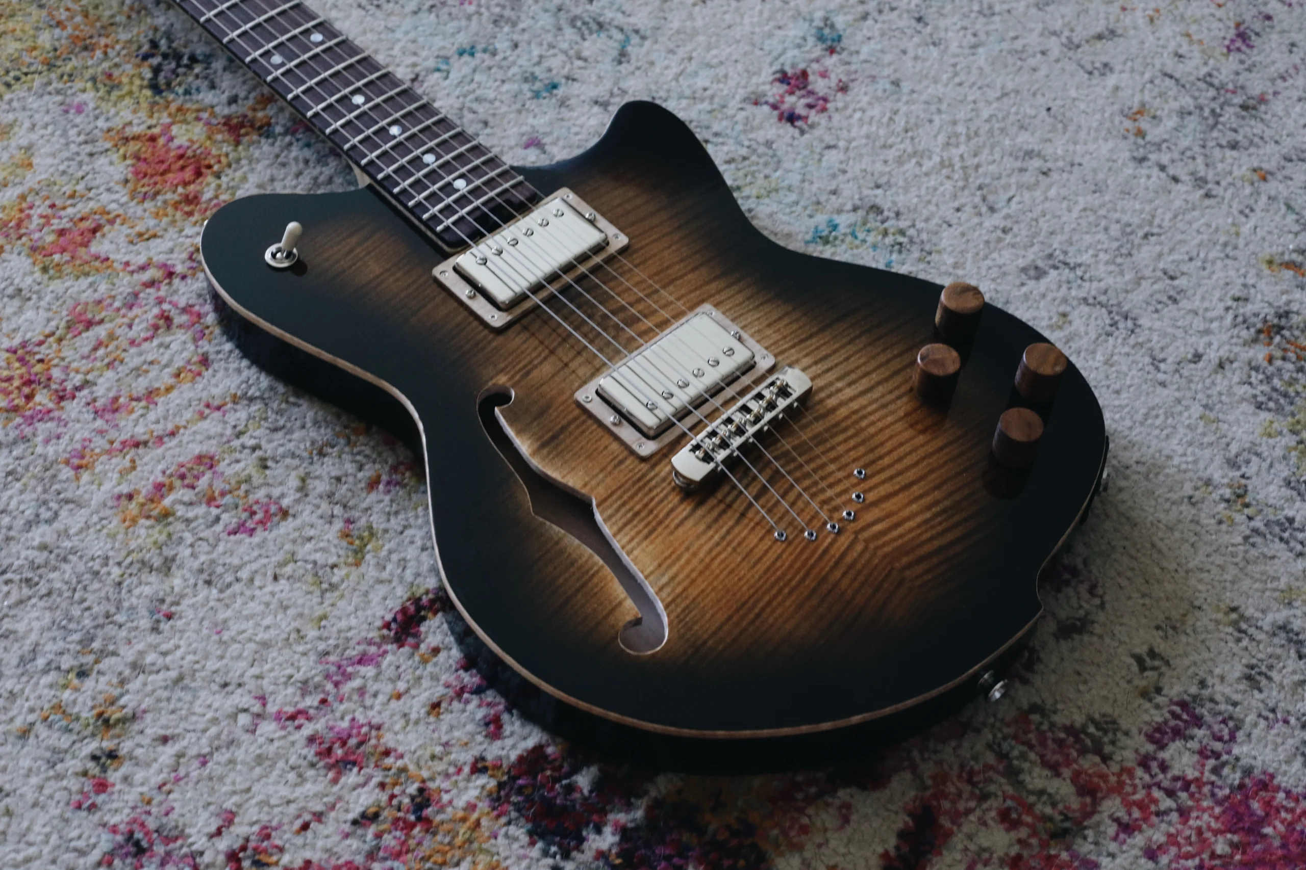 Procella | Tobacco Burst — detail
